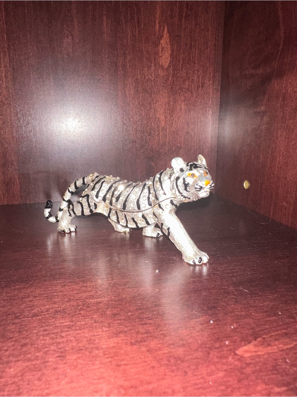 Decorative Silver and Black Tiger Figurine - Small Pets Decor